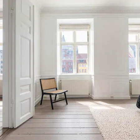 Chic Apartment In Vibrant Area By Copenhagen Canals Apartment