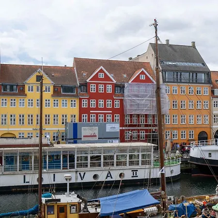 Chic In Vibrant Area By Canals