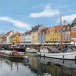 Chic In Vibrant Area By Canals * Копенгаген