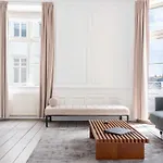 Апартаменты Chic In Vibrant Area By Canals *